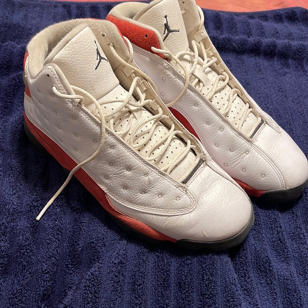 “2010” release retro 13 white/red. SZ.11.5